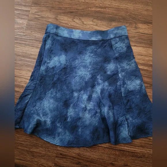 Free People Martine Flirt Mini Blue Tie-Dye Skirt - Picture 2 of 5